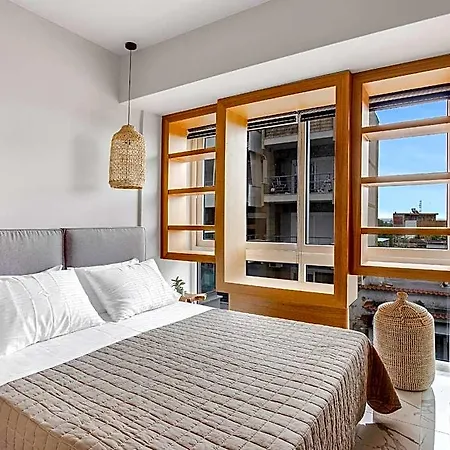 Hotel Sanders Old Port - Adorable 1-bdr W Balcony 3*