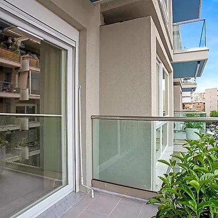 Hotel Sanders Old Port - Adorable 1-bdr W Balcony 3*